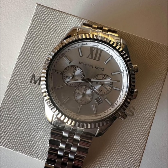 Michael Kors Silver Tone Chronograph Watch - Picture 1 of 3